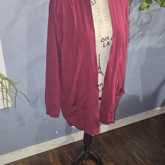 3/20.00.  Tradition cardigan - Picture 2 of 4